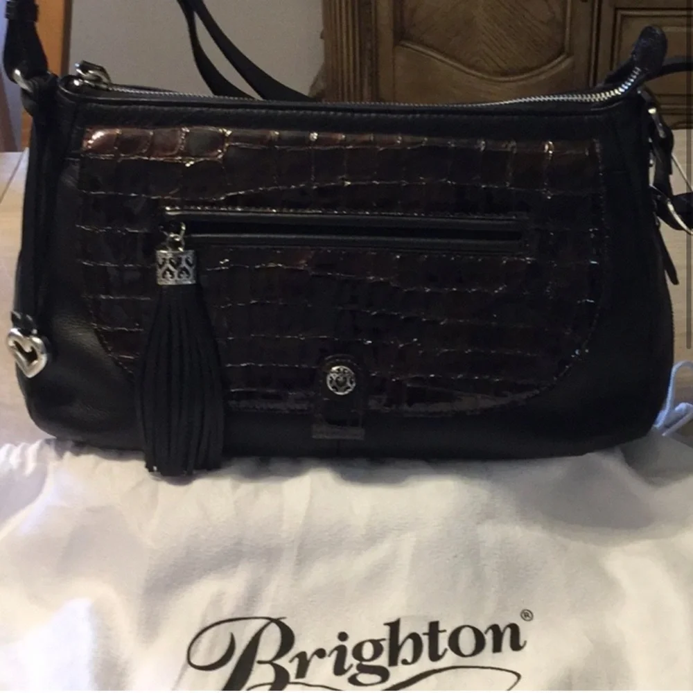 Gorgeous BRIGHTON BAG. Black w/Brown Patent Croc - Picture 2 of 6